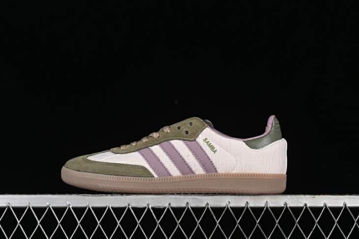 Picture of Adidas Gazelle _SKUfw18028570968385093fw